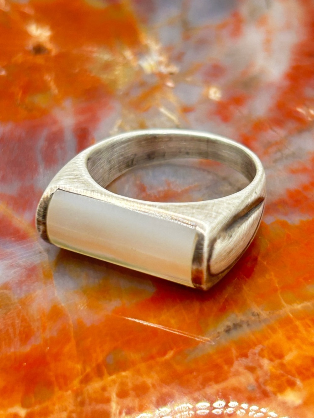 Vintage Sterling Silver Mother of Pearl Shell Ring - Size 8